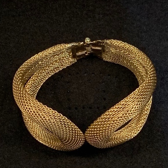 Saks 5th Ave ❤️ gold tone cuff - Picture 5 of 10